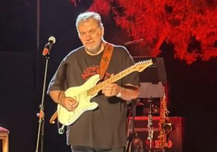 Δημήτρης Σταρόβας: Η πρώτη του εμφάνιση στη σκηνή μετά το εγκεφαλικό επεισόδιο