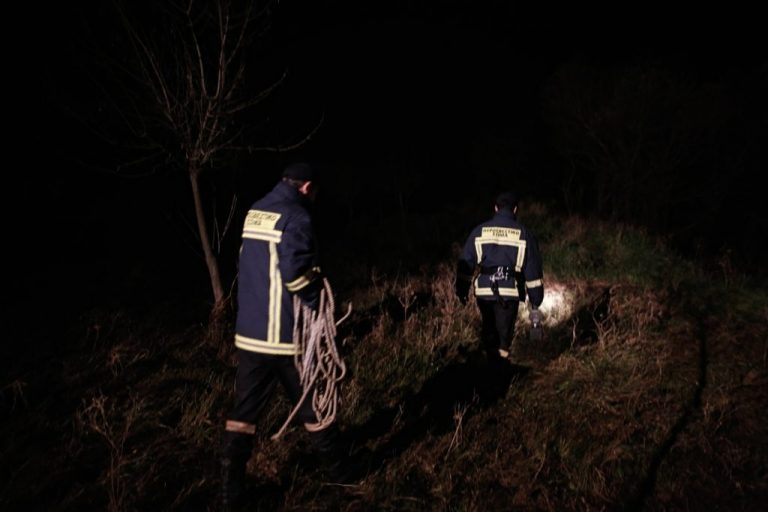 Βοιωτία: Συναγερμός για δύο αδέρφια που εγκλωβίστηκαν σε βουνό – Είχαν πάει για περπάτημα