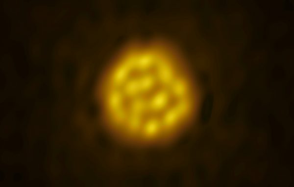 Τηλεσκόπιο είδε την επιφάνεια ενός άστρου να κοχλάζει