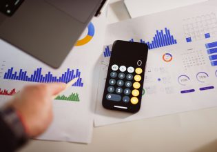 Ακρίβεια: Φθινόπωρο ανατιμήσεων με τσουχτερές τιμές σε αγροτικά προϊόντα και «πικρό» καφέ