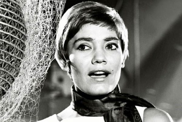 Μαρινέλλα – «Καμία φορά λέω να αλλάξω ουρανό»