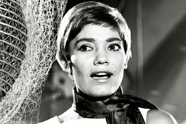 Μαρινέλλα – «Καμία φορά λέω να αλλάξω ουρανό»