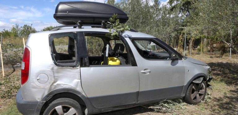 Mάχη για να κρατηθεί στη ζωή δίνει το ζευγάρι που παρασύρθηκε από ΙΧ στη Θεσσαλονίκη