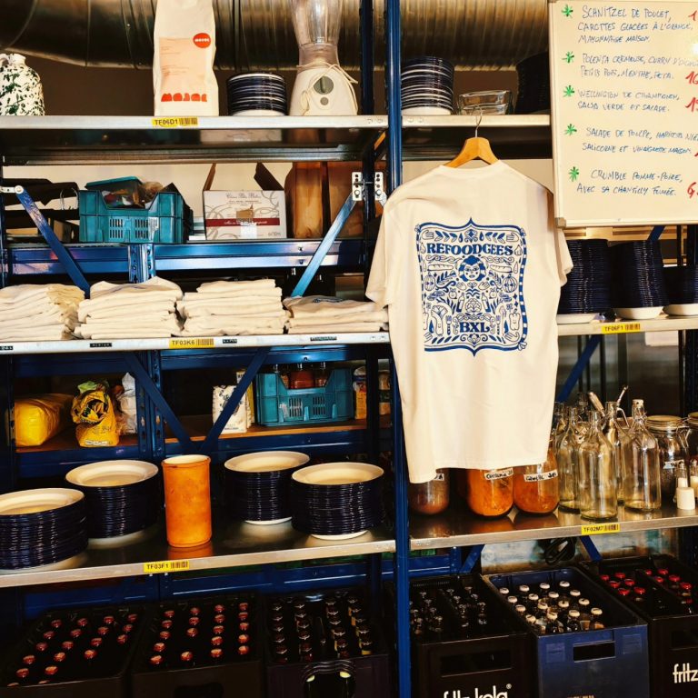 Refoodgees – «Μαγειρεύοντας» μαζί με μετανάστες την ενσωμάτωση σε ένα πρότυπο εστιατόριο στις Βρυξέλλες