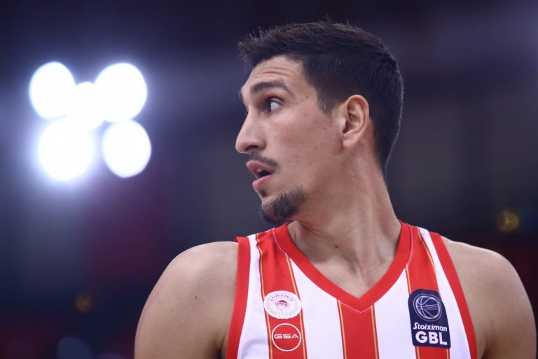 Η 12άδα του Ολυμπιακού κόντρα στην Αρμάνι: Λαρεντζάκης αντί για Γουίλιαμς-Γκος (vid)