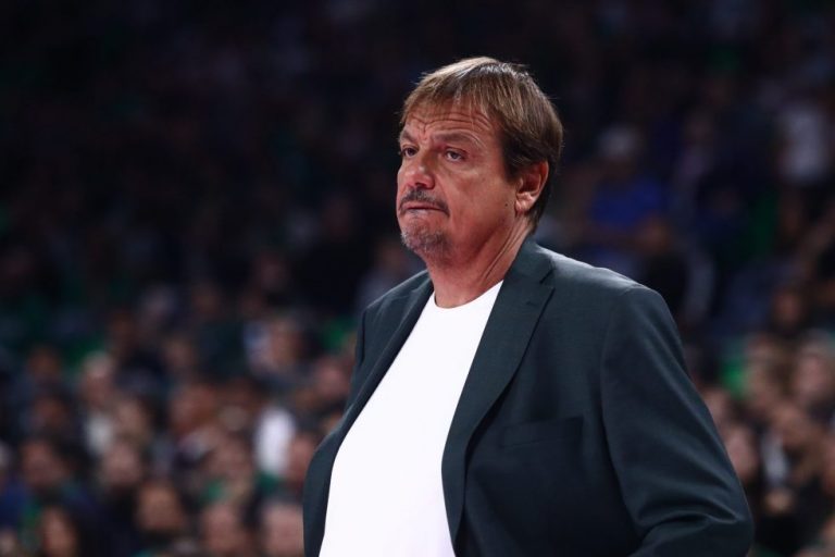 Αταμάν: «Ήμασταν βελτιωμένοι στην άμυνα» – Τι είπε για το ντέρμπι με τον Ολυμπιακό