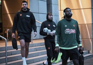 Φωτιά στην Κορινθία: «Πολύ δύσκολη κατάσταση» λέει ο Κικίλιας – Η ΕΕ στέλνει πυροσβεστικά αεροπλάνα