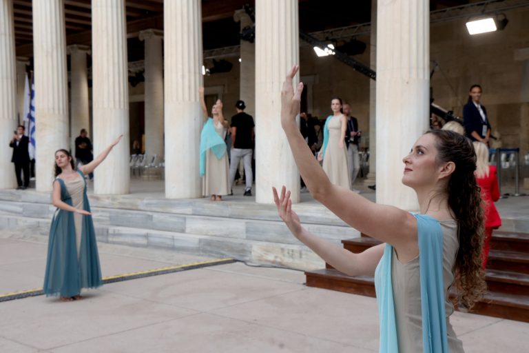 Τιμήθηκε από την Περιφέρεια Αττικής η Ελληνική Ολυμπιακή αποστολή