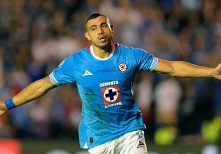 Ο Γιακουμάκης μοίρασε μια ασίστ πριν αποχωρήσει τραυματίας στην νίκη της Κρουζ Αζούλ (vid)