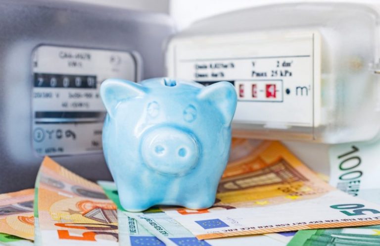 Ρεύμα: Βουτιά στις τιμές στο ρεύμα χάρη στις ΑΠΕ που άγγιξαν το 89% της διαθέσιμης ισχύος