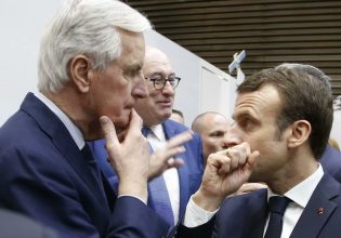 Γαλλία: Η κυβέρνηση σφίγγει το δημοσιονομικό «ζωνάρι» παρά τον κίνδυνο για την ανάπτυξη