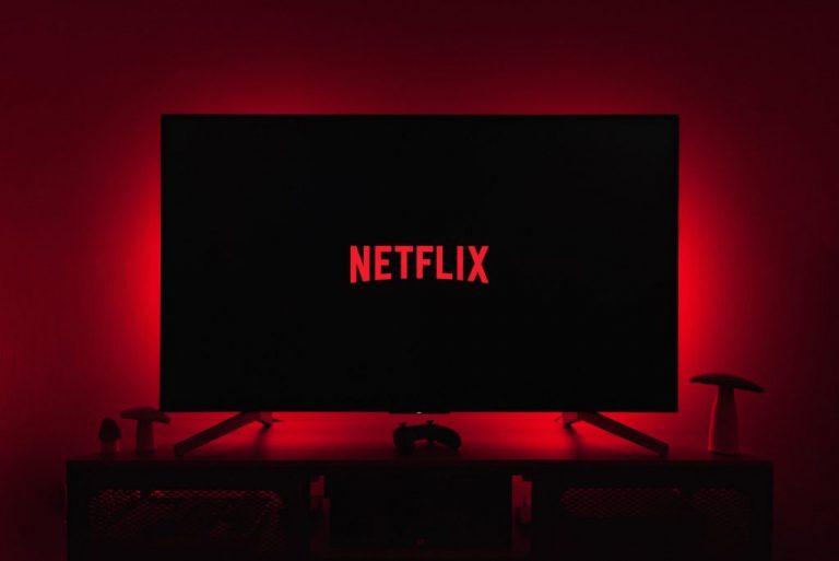 Netflix: Τριπλασιάστηκαν οι ακυρώσεις συνδρομών – H κίνηση του προέδρου που έφερε το cancel