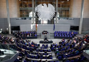 Γερμανία: Φήμες για πρόωρες εκλογές μετά τις διαφωνίες στον κυβερνητικό συνασπισμό