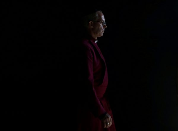 Αυτός είναι ο αρχιεπίσκοπος του Καντέρμπουρι που παραιτήθηκε για σεξουαλικό σκάνδαλο