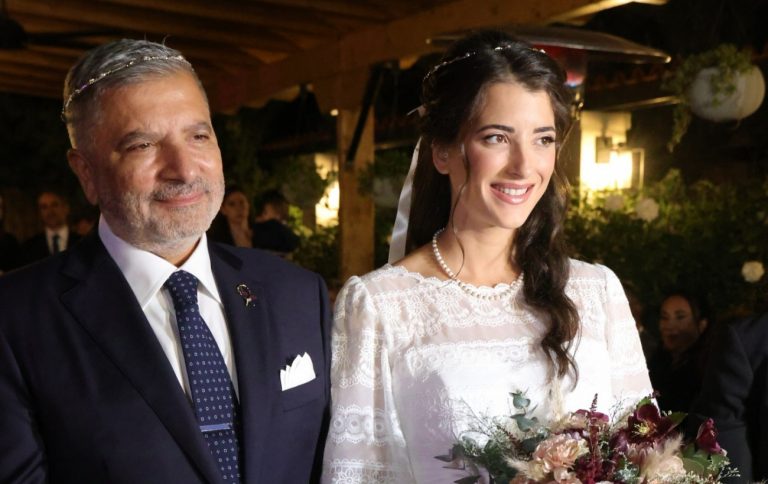 Γιώργος Πατούλης: Οι πρώτες φωτογραφίες από τον γάμο του με τη Νάνσυ Κοιλού