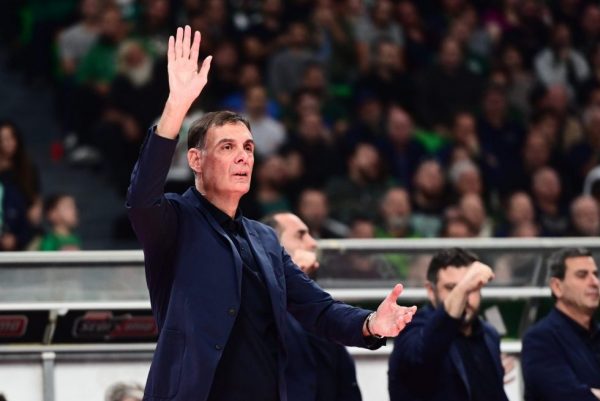 Μπαρτζώκας: «Κάναμε σπουδαία εμφάνιση – Χαίρομαι που έχω τον Φουρνιέ»