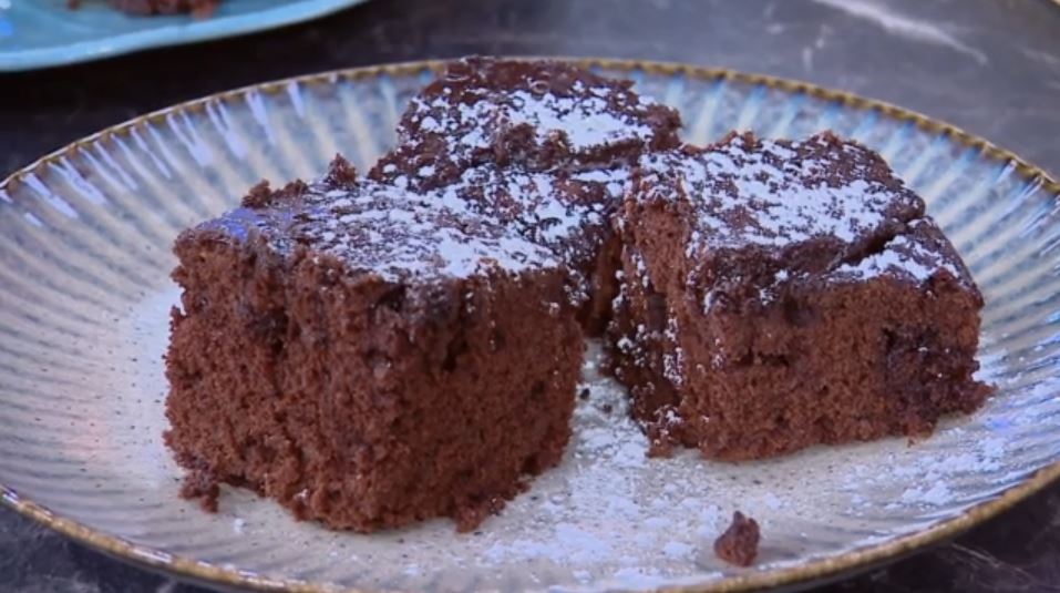 Συνταγή: Σιροπιαστή σοκολατόπιτα