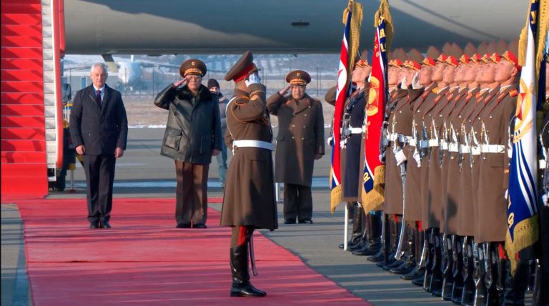 Βόρεια Κορέα: Η Μόσχα δικαιούται να αμυνθεί αφού η Ουκρανία επιτέθηκε στο έδαφός της