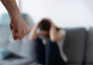 Πάτρα: Στο ΚΑΤ μεταφέρεται η 41χρονη θύμα ενδοοικογενειακής βίας