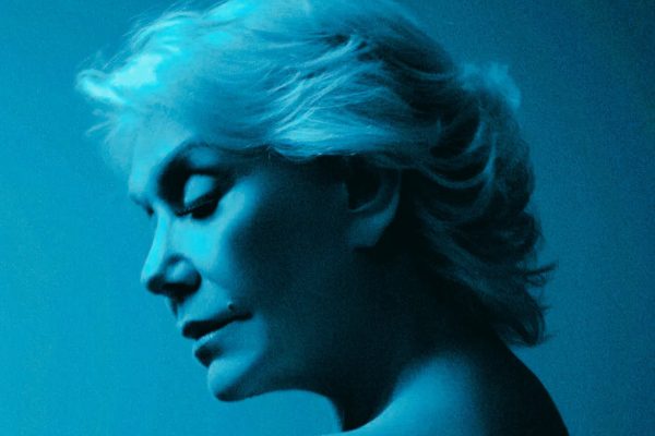 «Ήχος και σιωπή. Αιωρούμενη φλόγα. Σοφία, ρυθμός, κρίκος η ψυχή. Η Μαρινέλλα…» με δικά της λόγια