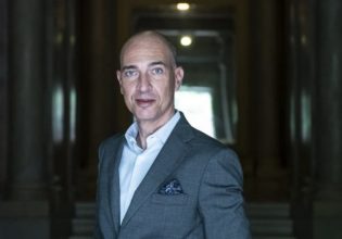 Εθνικό Θέατρο: Αποχωρεί ο καλλιτεχνικός διευθυντής – Ξεκινά η διαδικασία αντικάταστασης