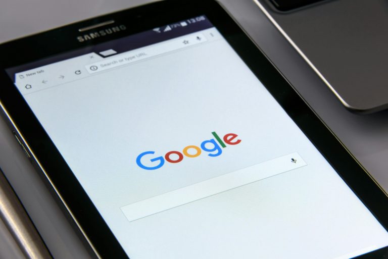 Google: Η κυβέρνηση των ΗΠΑ ζητά από τη Δικαιοσύνη να διατάξει την εταιρεία να διαχωριστεί από το Chrome