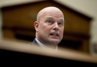 Ντόναλντ Τραμπ: Διόρισε πρεσβευτή στο ΝΑΤΟ τον πιστό συνεργάτη του, Μάθιου Γουίτακερ