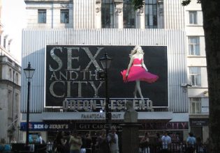 Sex and the city: Πώς η συμμορία των 10 εκατομμυρίων έφερε τη γυναίκα σε πρώτο πλάνο