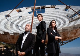 «Απόρρητο – Η Νέα Τάξη Πραγμάτων», από τον Φεβρουάριο στο θέατρο Τζένη Καρέζη