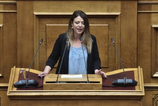 Δάγκα (ΚΚΕ): Μια νέα οικονομική κρίση είναι προ των πυλών – Ερωτηματικά για την πρόταση περί ΠτΔ και Ράμμου