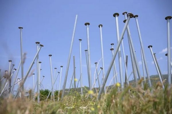 Βουλή: Ερώτηση βουλευτών Κασσελάκη για το ξήλωμα του έργου «58 καρφιά» στα Τέμπη