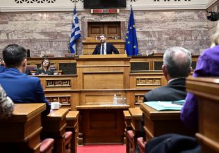 Το ΠΑΣΟΚ στοχεύει στην «αχίλλειο πτέρνα» της κυβέρνησης