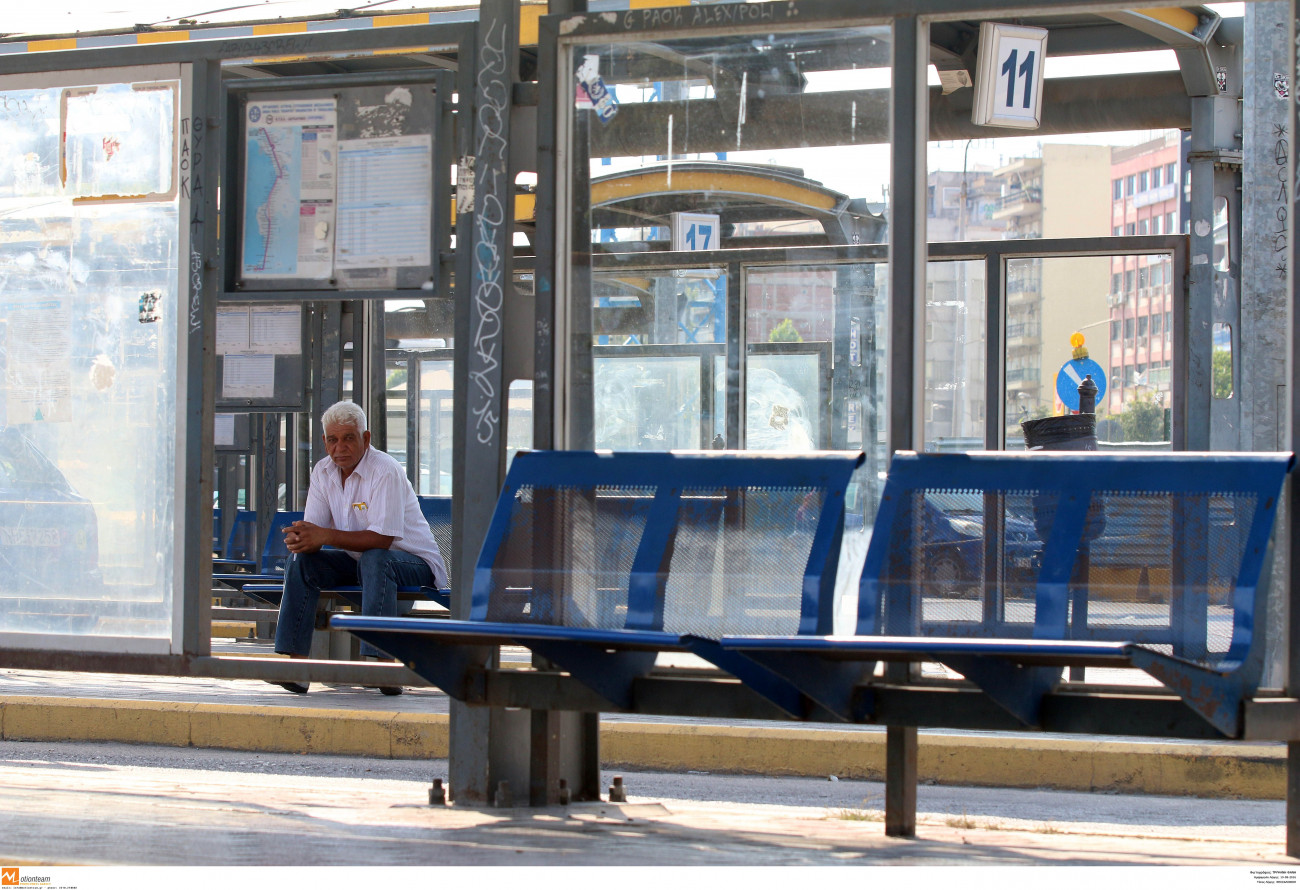 Θεσσαλονίκη: Οδηγός του ΟΑΣΘ βρήκε και παρέδωσε τσάντα με 2.500 ευρώ – «Έκανα το αυτονόητο»