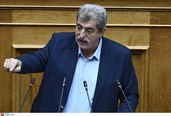 Πολάκης σε Μητσοτάκη για απογευματινά χειρουργεία: Κάνατε νόμο να πληρώνουν οι ασθενείς στα δημόσια νοσοκομεία