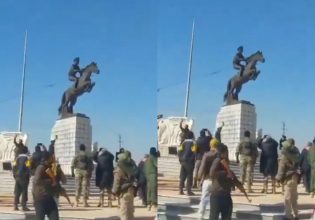 Συρία: Τζιχαντιστές γκρεμίζουν άγαλμα του αδελφού του Μπασάρ αλ Άσαντ στο Χαλέπι