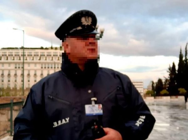 Αστυνομικός στη Βουλή: Τα «σημάδια» που είχαν δει οι δάσκαλοι των παιδιών του – Τι έκαναν;