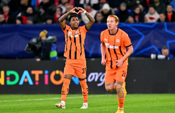 Το γκολ της Σαχτάρ και η απάντηση της Μπάγερν για το 1-1 (vids)