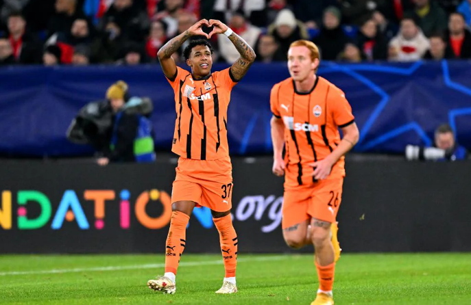 Το γκολ της Σαχτάρ και η απάντηση της Μπάγερν για το 1-1 (vids)