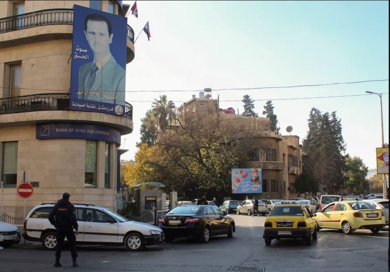 Συρία: Οι τζιχαντιστές και αντάρτες δηλώνουν ότι άρχισαν να μπαίνουν στην Δαμασκό