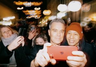 «Η φήμη είναι σαν το LSD» – Η απάντηση του Ρόμπι Γουίλιαμς στη σεξουαλικότητα και τη δόξα