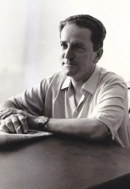 Μπάμπης Κλάρας: Κρίση ανδρός δικαίου