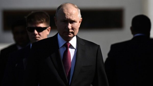 Πούτιν: Αυξάνει κατά 25% τις στρατιωτικές δαπάνες – Κλειστό στο δημόσιο έλεγχο μεγάλο μέρος του προϋπολογισμού