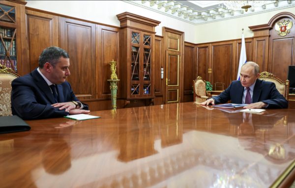 Ρωσία: Ο Πούτιν διόρισε νέο περιφερειάρχη στην εν μέρει κατεχόμενη Κουρσκ