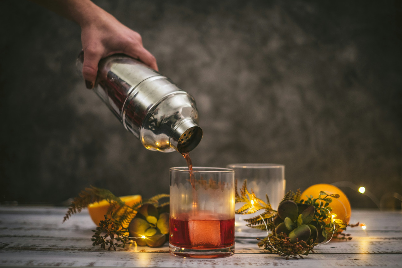 Μοναδικά cocktails για τα Χριστούγεννα που θα εντυπωσιάσουν