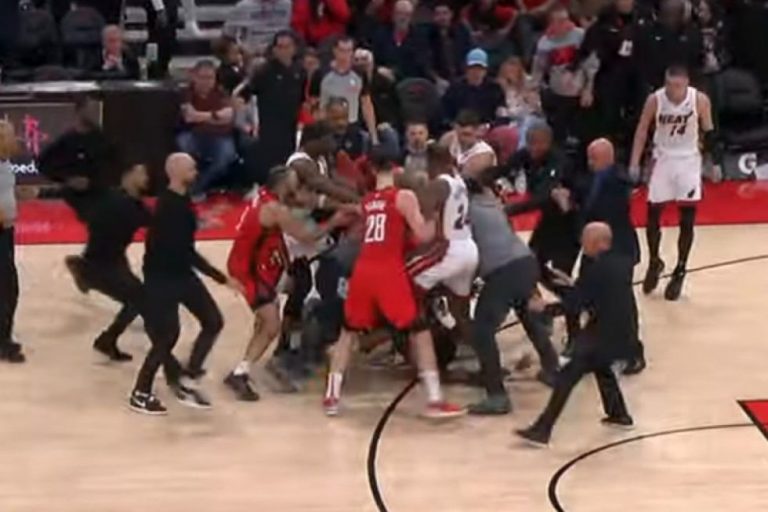 Χάος στο Χιούστον: Μπουνιές και έξι αποβολές στο ματς των Χιτ με τους Ρόκετς (vid)