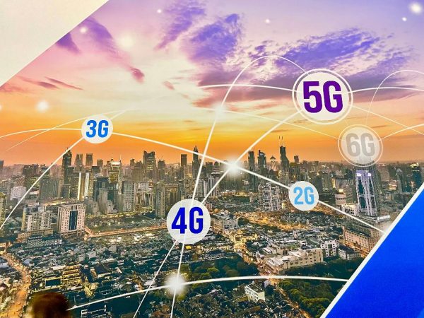 Από το πρώτο γραπτό «Merry Christmas» του 1992 στα 20 δισ. SMS ημερησίως