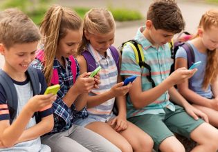 Νέο μάθημα στα σχολεία για το πώς τα παιδιά θα διαχειρίζονται τη σχέση τους με το διαδίκτυο