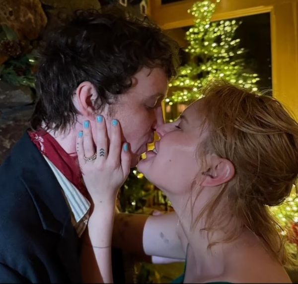 Μπρους Γουίλις: Αρραβωνιάστηκε η 30χρονη κόρη του Ταλούλα