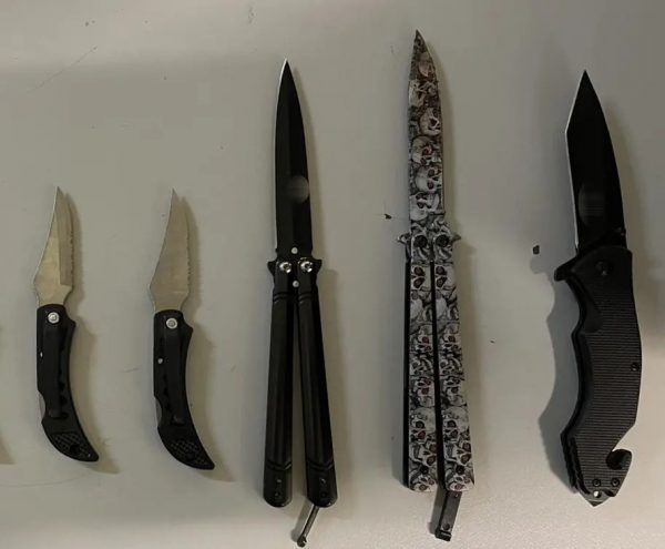 Άγρια συμπλοκή στο Παγκράτι – Συνελήφθησαν 5 ανήλικοι με μαχαίρια