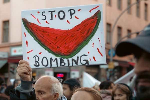 Το καρπούζι της έριδος: Η τέχνη από την Παλαιστίνη εξακολουθεί να δέχεται πυρά στα μουσεία των ΗΠΑ